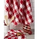 thumbnail image 5 of Juego de 3 paños de cocina DII con diseño de cuadros buffalo rojo y blanco 51x76 cm, 5 of 8