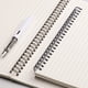 thumbnail image 4 of Cuaderno EMSHOI, papel cuadriculado B5, 320 páginas, 100 g/m², paquete de 2, 4 of 7