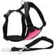 thumbnail image 1 of Arnés de seguridad para perros con cinturón de seguridad para la mayoría de los coches, chaleco de viaje con correa para el cinturón de seguridad del coche, ajustable, ligero y cómodo, color negro par, 1 of 7