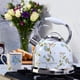 thumbnail image 2 of Tetera Laura Ashley Elveden White de acero inoxidable, 2,5 L, 2 of 7