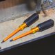 thumbnail image 5 of Juego de destornilladores Klein Tools 33532-INS con aislamiento eléctrico, 5 of 9