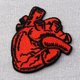 thumbnail image 4 of Parche ZEGIN X-Ray con forma de corazón anatómico bordado de 6,35 x 7 cm, 4 of 4