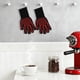 thumbnail image 3 of Guantes de Horno de Silicona, Guantes de Cocina Resistentes al Calor con Tejido, Agarre Flexible para Hornear, Asar, Juego de Manoplas de Cocina 2 Piezas Rojo 12.6x5 pulgadas, 3 of 6