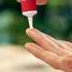 thumbnail image 4 of Crema Weleda para rellenar ojos y labios con péptidos de raíz de maca, 4 of 8