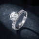 thumbnail image 4 of Anillo de Moissanita para Mujer de 2.39cttw Color D VVS1 Diamante Creado en Laboratorio Anillos de Boda Plata Esterlina 925 Aniversario Promesa Compromiso Anillos para Mujer Talla 5-9, 4 of 9