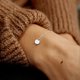 thumbnail image 3 of Pulsera Ursteel Silver Initial Dainty de 20 cm chapada en oro de 18 quilates, 3 of 6