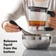 thumbnail image 5 of Separador de grasas OXO Good Grips Good Gravy, capacidad de 1 litro, 5 of 9