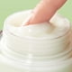 thumbnail image 3 of Crema gel calmante antienrojecimiento con centella asiática, 3 of 3