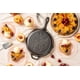 thumbnail image 3 of Hierro fundido presazonado Dolly Parton de Skillet Lodge, 26 cm, 3 of 7