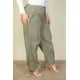 thumbnail image 4 of Saronite Pantalón Paracaídas con Cintura Elástica y Cordón Ajustable, Dos Bolsillos Delanteros, Color Verde Oliva (para Mujer), 4 of 4