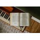 thumbnail image 3 of Biblia de estudio Moody Publishers NASB de cuero con letras rojas, 3 of 5