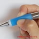 thumbnail image 3 of Lápiz mecánico Uni Alpha-Gel Shaker de 0,5 mm, color blanco, mango suave, 3 of 6