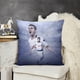 thumbnail image 3 of Son Heung-minFundas de almohada de terciopelo con tema, regalos de funda de almohada, decoración para el hogar, cojín de lanzar, regalo de cumpleaños para fans y parejas. 56*56cm., 3 of 6