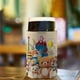 thumbnail image 5 of La Aventura de Rilakkuma en el Parque Temático Funda enfriadora de latas, aislante de bebidas para mantener frías o calientes, funda térmica plegable para latas, portabebidas reutilizable, 5 of 6