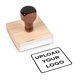 thumbnail image 1 of Sello de goma 904 Custom 5 cm × 5 cm con mango de madera, 1 of 9
