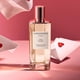 thumbnail image 2 of Set de viaje Perfume ARIANA GRANDE Love Notes Pink Woods para mujer, 2 of 5
