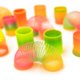 thumbnail image 3 of Juguete de Resorte Super Z Outlet 5 cm Arcoíris – Pack de 12, 3 of 7