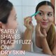 thumbnail image 2 of Kit Dermaplane Ouiloe con aceite y maquinilla de afeitar para mujeres de piel seca, 2 of 3