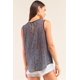thumbnail image 5 of Top de Cuello Redondo de Malla con Estampado de Ladrillos, sin Mangas, de Corte Relajado, en Gris y Negro, 5 of 5
