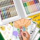 thumbnail image 4 of Set de Coloreo Crayola Edición Limitada con Estuche Artístico Amarillo para Niños, 4 of 7