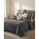 thumbnail image 2 of Cubrecama 2 plazas Pana de Terciopelo Premium "Dale a tu dormitorio un toque elegante", 2 of 6
