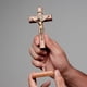 thumbnail image 5 of Mesa de pared Cross Intercession, 13 cm, madera maciza, oro envejecido, 5 of 6