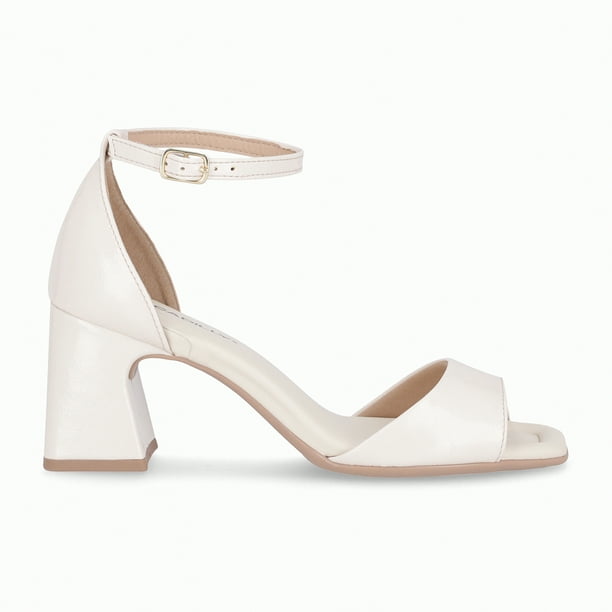 Sandalia Mujer Crema/Charol Flavia Piccadilly