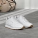 thumbnail image 2 of Zapatillas Reebok Classic Harman Run Casual para Mujer Blanco/Gum, 2 of 8