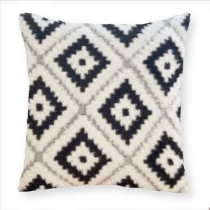 Homestore - Cojín Peludo 45X45 Cm Rombo Negro