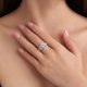 thumbnail image 5 of Anillo Ovalado de Moissanita de 2 Quilates para Mujer Color D Claridad VVS1 Anillo de Compromiso con Diamante Anillos de Promesa y Boda de Plata Esterlina 925 Talla 5-9, 5 of 8