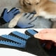 thumbnail image 3 of Guante Cepillo Quita Saca Pelo Mascota Perros Y Gatos, 3 of 3