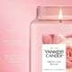 thumbnail image 3 of Vela perfumada Yankee Candle con rosas recién cortadas, 650 ml, 3 of 7