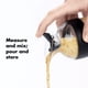 thumbnail image 3 of Mezclador De Aderezos Para Ensaladas Good Grips Little Black 250 Ml, 3 of 8