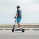 thumbnail image 4 of Scooter Eléctrico Segway E2 Plus II 25 km/h Vel. Máx y 25 km Aut. Máx - Negro, 4 of 14