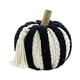 thumbnail image 2 of Cosecha De Otoño Calabaza Tejida A Mano Hogar Pantalla Cena Mesa Calabazas Artificiales Negro Blanco, 2 of 5