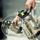 thumbnail image 4 of Botella De Agua Deportiva Gym Fitness + Pajita Unisex 2300ml, 4 of 6
