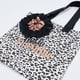 thumbnail image 3 of Tote Bag + Scrunchie Mujer Negro Corona, 3 of 4