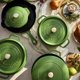 thumbnail image 4 of Olla Holandesa STAUB 5 cuartos Pistacho de Hierro Fundido, 4 of 6
