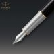 thumbnail image 3 of Pluma estilográfica Parker Sonnet negra con detalles dorados punta fina, 3 of 8