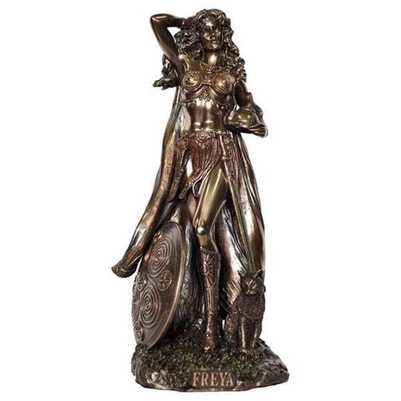 Estatua Freya Diosa nórdica del amor, la belleza y la fertilidad