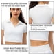 thumbnail image 4 of Camiseta polo de punto con cuello en V para mujer, cintura alta, manga corta, top corto, blanco, 4 of 7