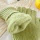 thumbnail image 3 of Guantes de invierno para mujer, 1 par, color elástico, grueso, suave, de felpa, cálidos, resistentes al viento., 3 of 5