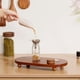 thumbnail image 5 of Juego de tarros de especias Yangbaga de vidrio de 120 ml con tapa de madera, 24 unidades con etiquetas, 5 of 9