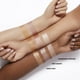 thumbnail image 2 of Iluminador líquido e.l.f. Halo Glow Highlight Beauty Wand, 2 of 3
