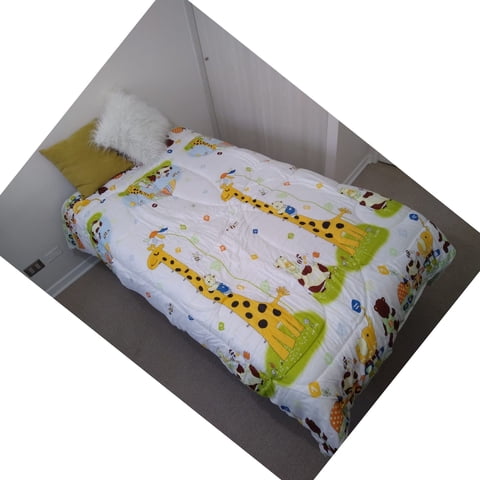 Velazio - Plumón Cama 1.5 Plazas Acolchado 2,5Kg Jirafa