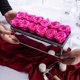 thumbnail image 3 of Rosas preservadas en jarrón con espejo SOHO FLORAL ARTS Radiant Pink, 3 of 5