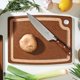 thumbnail image 2 of Tabla de cortar Epicurean 37 x 29 cm con canal para jugos, nuez moscada, 2 of 5