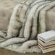 thumbnail image 1 of Manta de lujo Plutus Brands Plutus Polar Bear 100% acrílica, 1 of 2