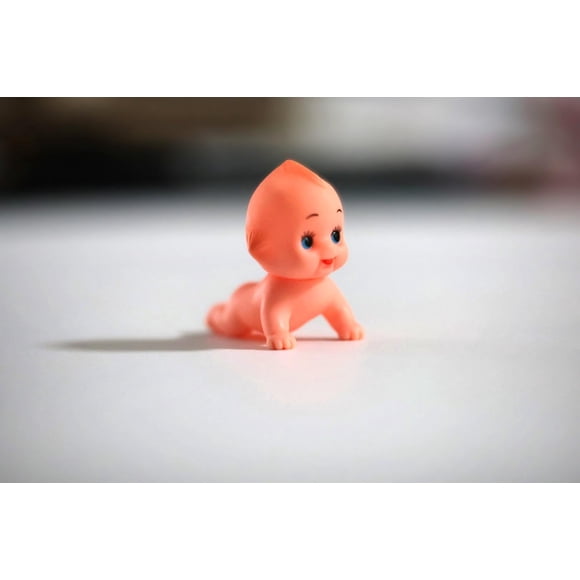 Muñeca Kewpie Gateando Naska 5 cm para 15 años en adelante