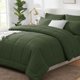 thumbnail image 1 of Juego de edredón CozyLux de color verde oliva, tamaño queen, 7 piezas, 1 of 6